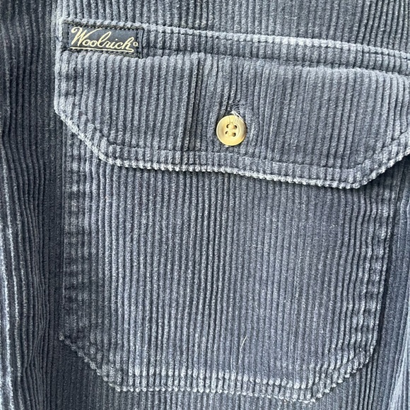 Woolrich Men’s Blue Corduroy Button Down - Picture 5 of 5